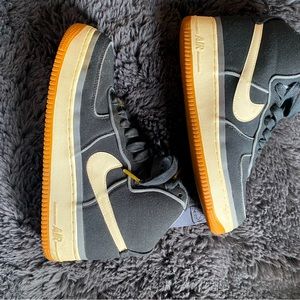 Nike shoes (worn once)